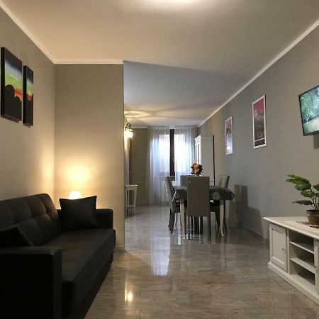 Anfite Apartments Castelletto Пескьера-дель-Гарда Экстерьер фото