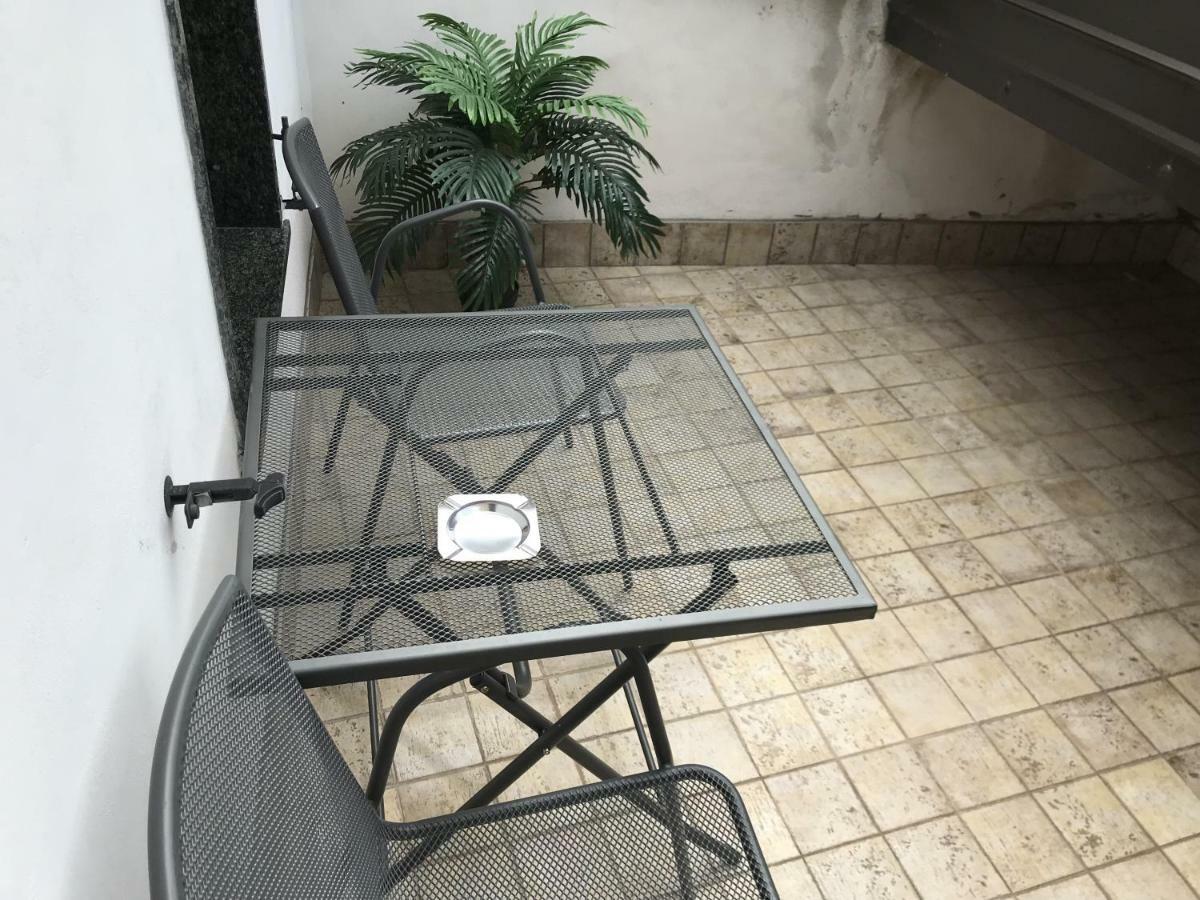Anfite Apartments Castelletto Пескьера-дель-Гарда Экстерьер фото